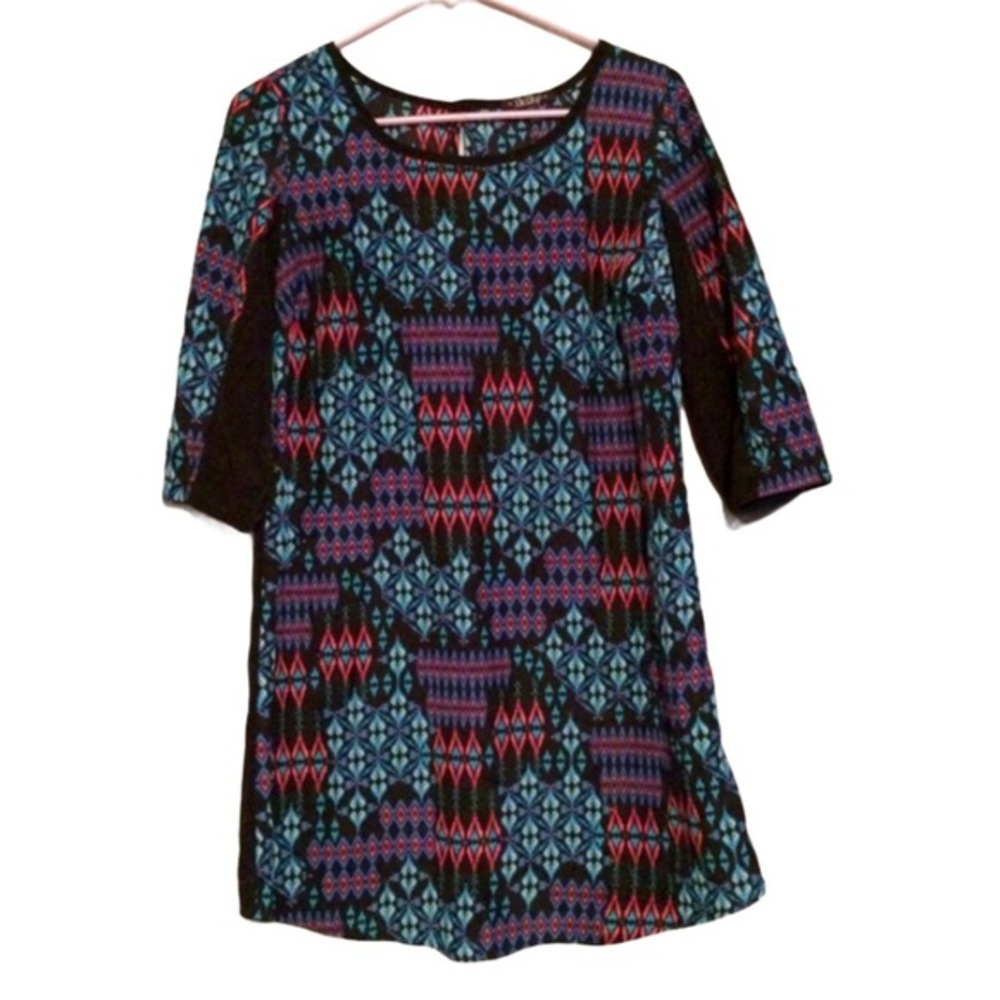 BeBop Black Blue Red Geometric Print Tunic Top 3/4 Sleeves